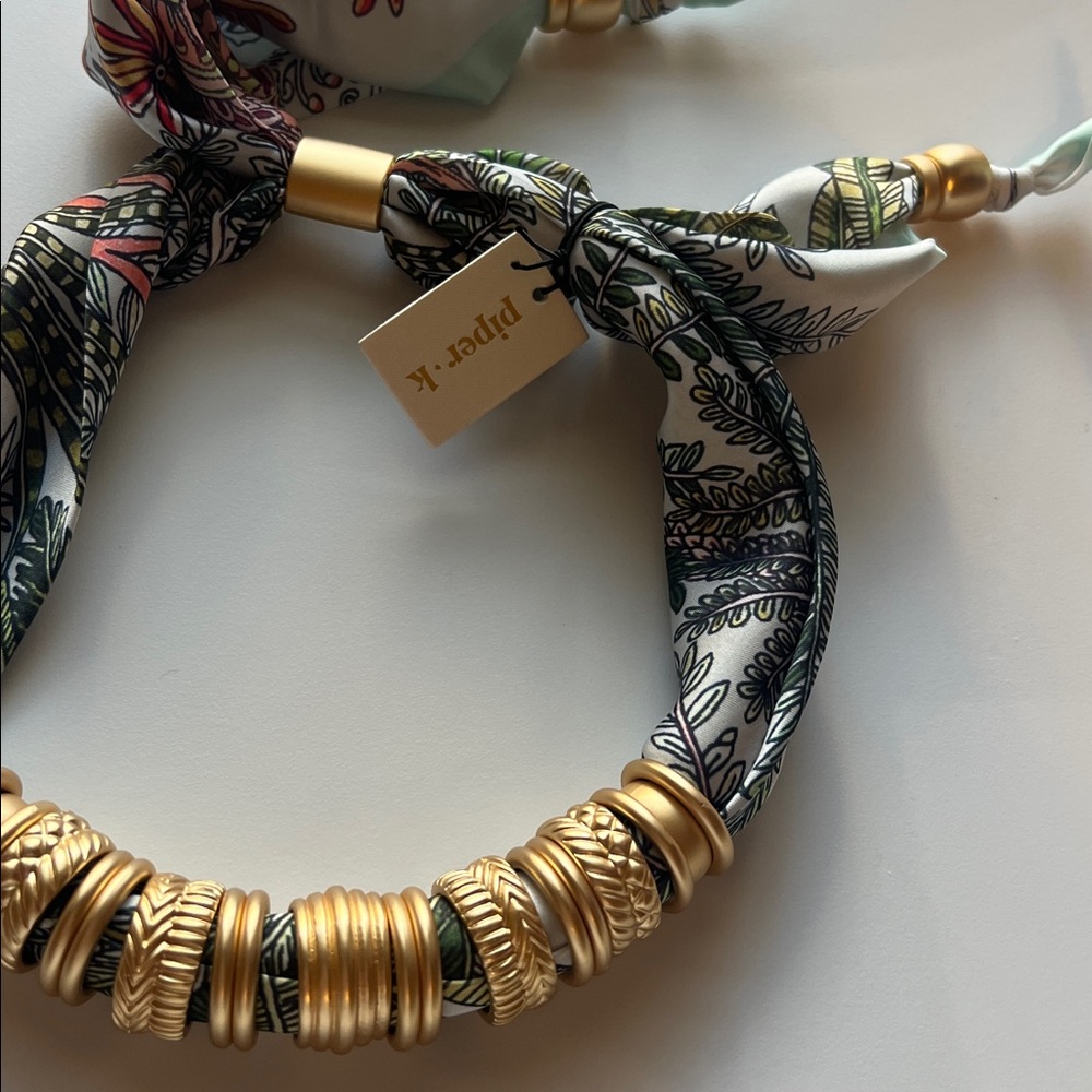 NWT Piper K Satin Scarf Necklace - Picture 6 of 7